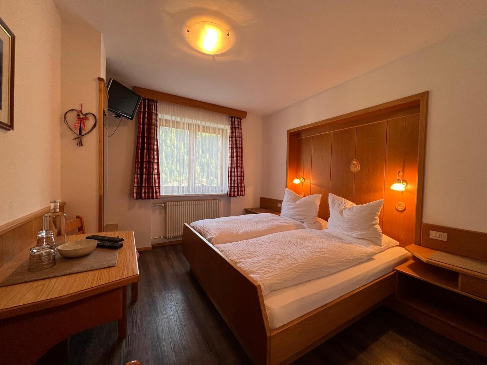 Bed&Breakfast Kaserer Santa Cristina Val Gardena Rom bilde